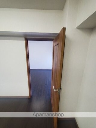 ローヤル若葉[事務所/148.5m2]の内装4
