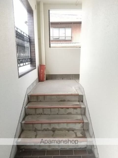 和歌山県和歌山市葵町[2LDK/48m2]の共用部2