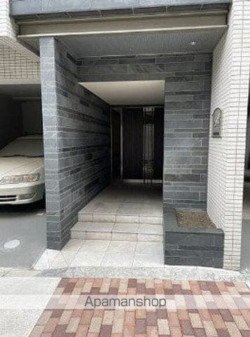 プレール・ドゥーク東陽町の玄関写真