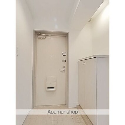 ウェルフォート幸川[3LDK/80.61m2]の玄関