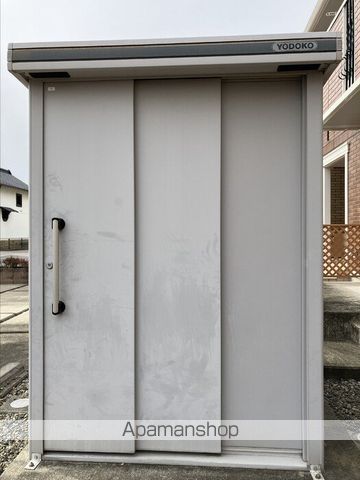 リビングタウン稲里の内装写真