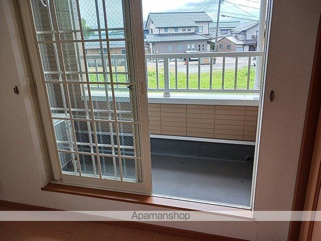 サンリット ヒル IIの内装写真