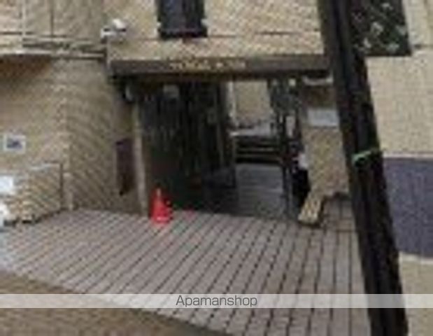 ダイアパレス氷川台の玄関写真