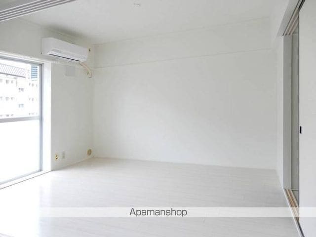 ビレッジハウス日向1号棟の内装写真