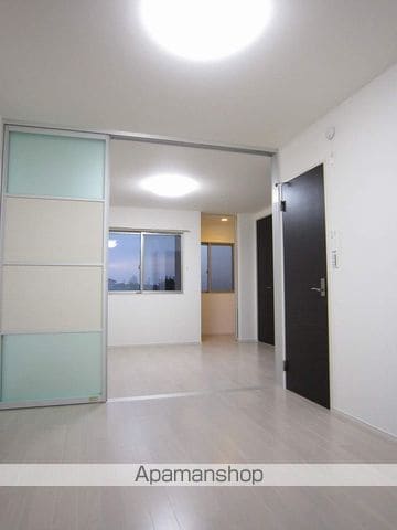 富山地鉄富山港線 下奥井駅 徒歩13分 2階建 築13年の内装写真