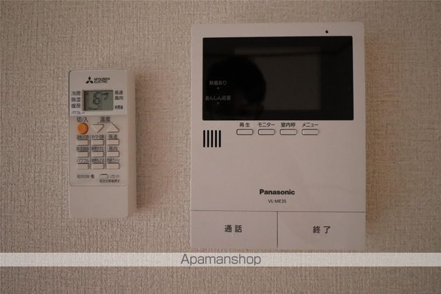 リズロンデジャルダンの内装写真