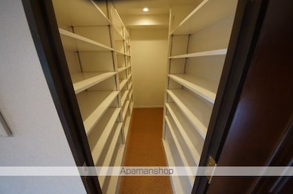 マンションアクロス代々木[2LDK/107.39m2]の内装4