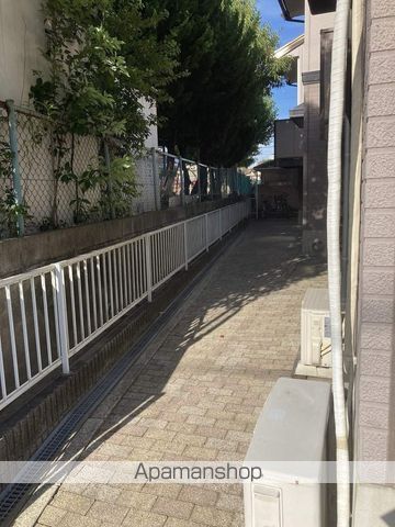 クレストスリーの外観写真