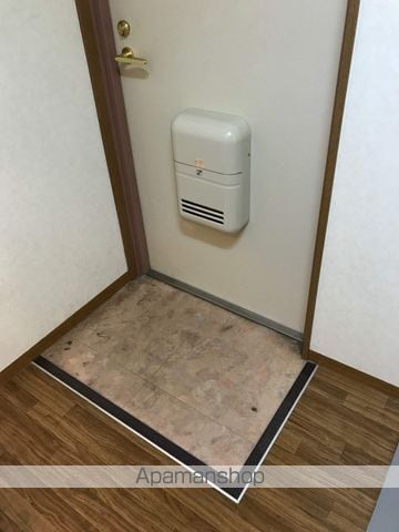 レークナウリバーIIIの内装写真