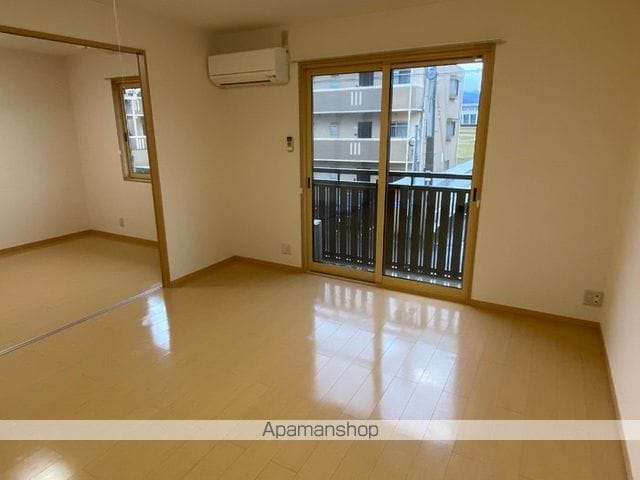 コンフォールE A棟の内装写真