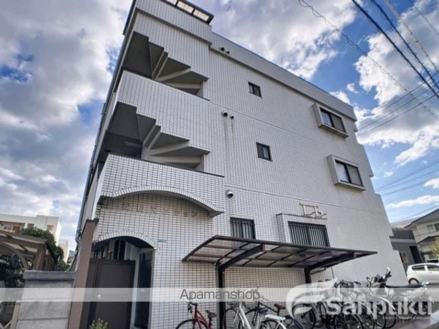松山マンションの外観写真
