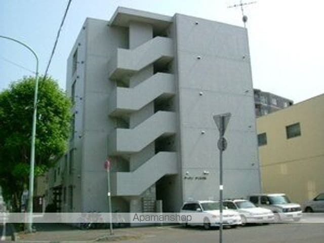 アーバンクリスタルの外観写真