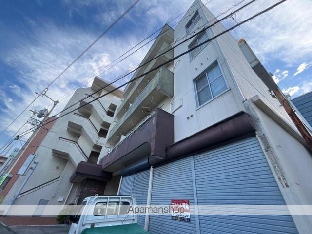 河村マンションの外観写真