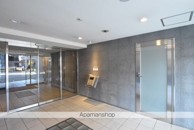 ADEN宮の森の玄関写真