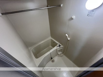 滋賀県甲賀市水口町水口[1R/23.19m2]のバス