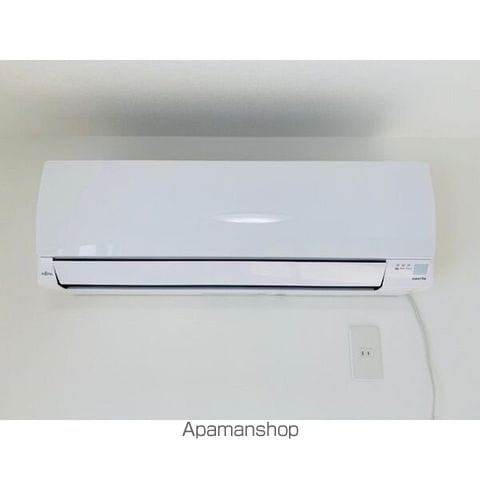 クリスタルN9の内装写真
