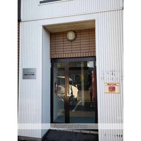 シャネル中井の玄関写真