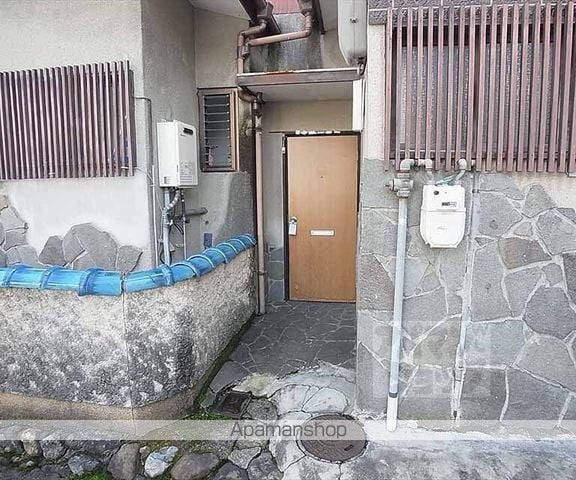 大徳寺貸家の玄関写真