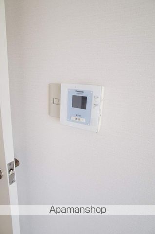 門真市 4階建 築35年の内装写真