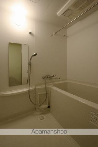 【中野区弥生町のマンションの写真】