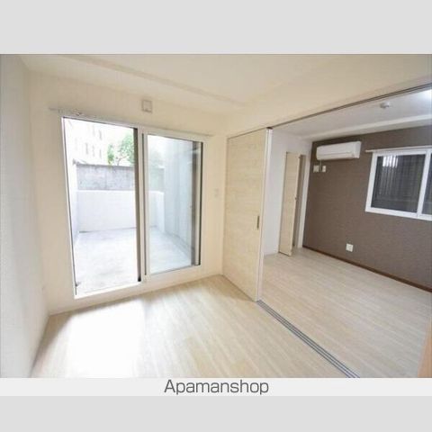 クレステージ西岡の内装写真