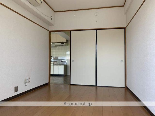 メゾンミヤザキ山越の内装写真