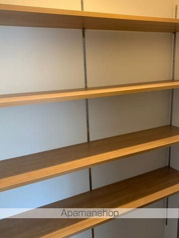 厚木市 2階建 築5年の内装写真