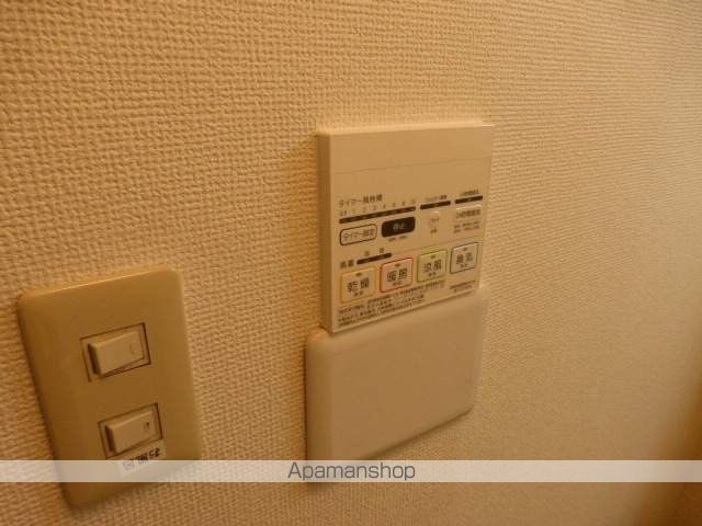 サープラス庄山IIの内装写真