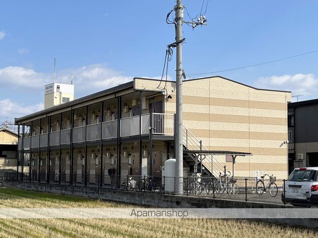 レオパレスバラの妖精の外観写真
