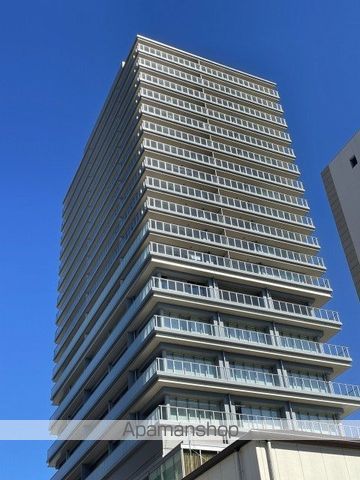 ライオンズタワー岡山千日前の外観写真