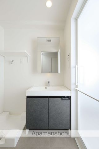 エンクレスト天神南PUREの内装写真