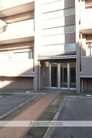 パークアベニュー ティリェツの外観写真