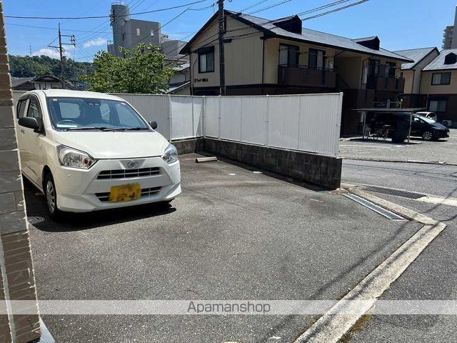 レオパレスラポールの内装写真