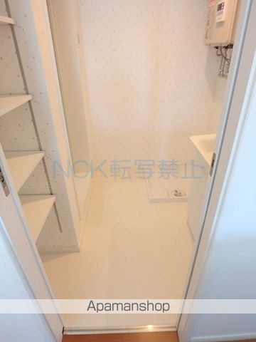 タウンハウス西野弐番館の内装写真