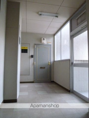 アクロビュー北大前の玄関写真