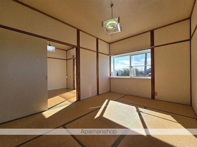 下栗須ハイツAの内装写真