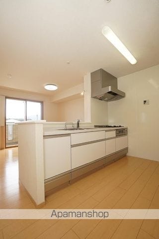 クリスタルガーデンVの内装写真