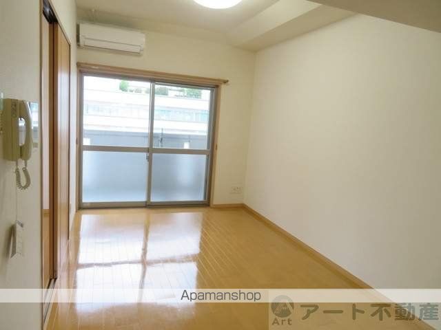 ヴェルデ・ビュー大手町[1LDK/31.64m2]のリビング・居間