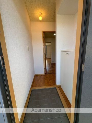 フィアヤーレスツァイテンIの内装写真