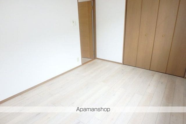 レジデンス矢三 B棟の内装写真