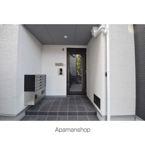 アバンティオ平野市町IIの玄関写真