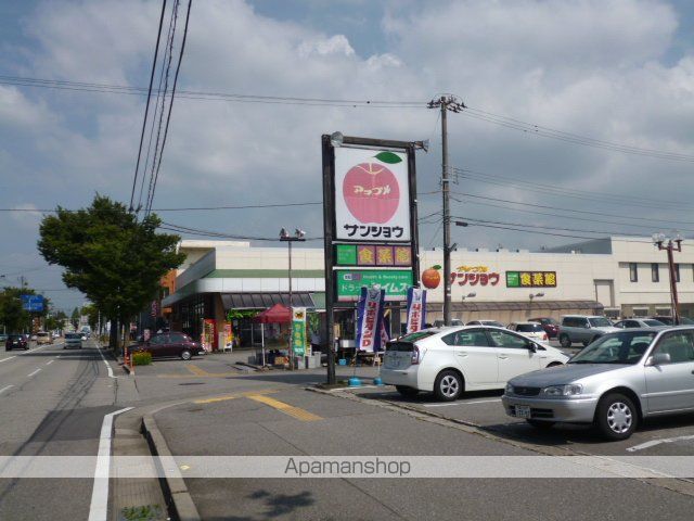 ラフォーレ花園の周辺写真