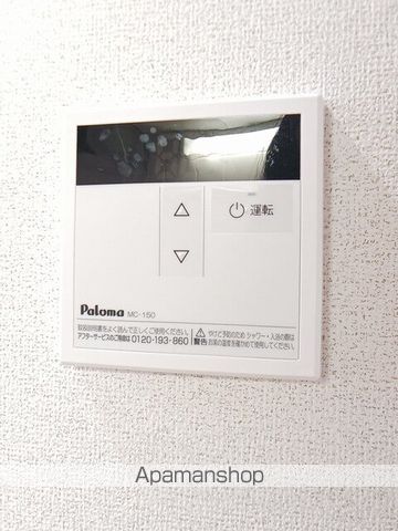 レジデンス 24 A棟の内装写真