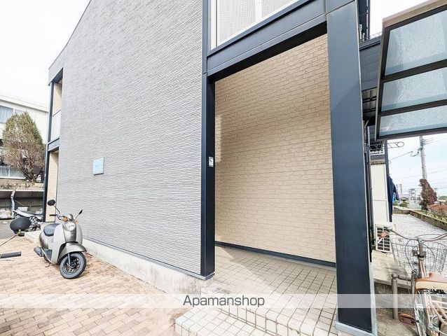 レオパレスみらいの玄関写真