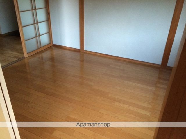 フローラルB棟の内装写真
