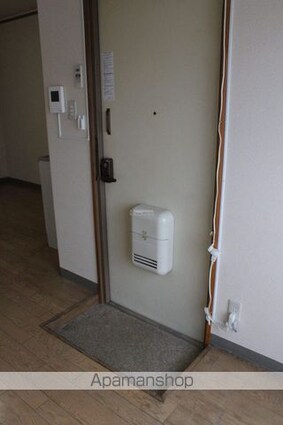 第二平木ビル[1R/23m2]の玄関
