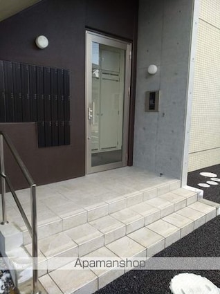 グランディアス[2LDK/50.39m2]のエントランス3