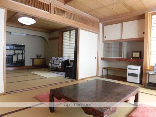 盛岡市 2階建 築48年の内装写真