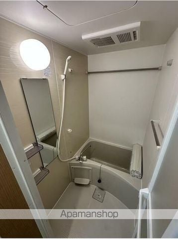 NESALLAの内装写真
