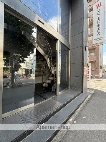 ロアール上天満の玄関写真